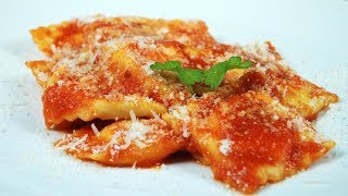 Ravioli ripieni di ricotta  Facilissimi  Primi facili [upl. by Timofei113]