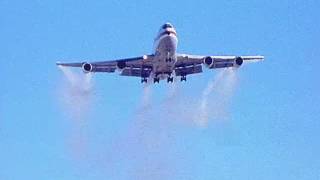 Boeing 747 WingTip Vortex Test [upl. by Scoter]