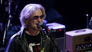 Hall amp Oates  quotFamily Manquot Dublin 2014 LIVE [upl. by Eve]